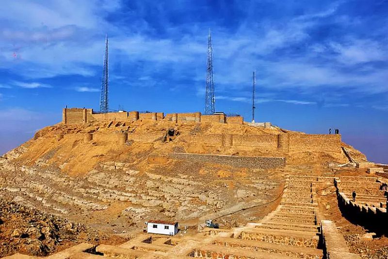 «قلعه ساسانی شاه دژ» در اصفهان