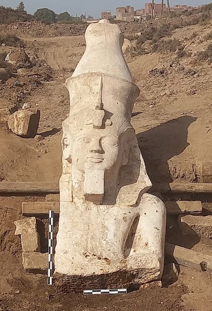 کشف مجسمه بزرگ فرعون رامسس دوم در شهر «منیا» مصر