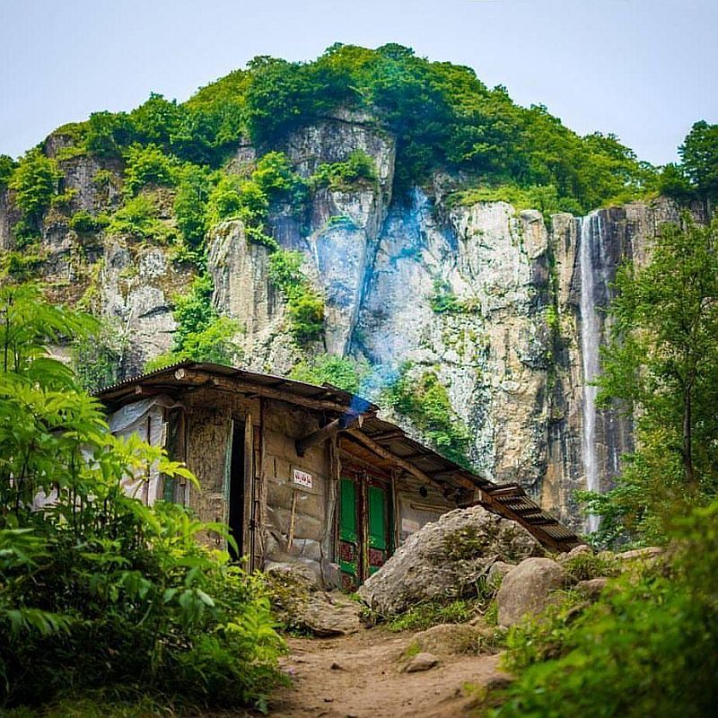 آبشار لاتون | Laton Waterfall