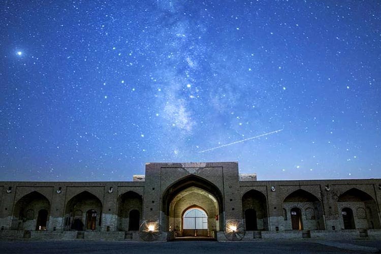 خاص‌ترین لوکیشن‌ها برای دیدن بارش شهابی جوزایی